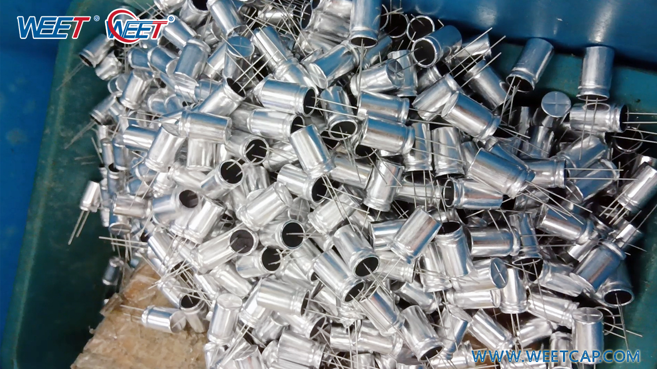 WEET-WGD-SM-2000H-at-85C-Radial-Aluminum-Electrolytic-Capacitors-General-Standard-Factory